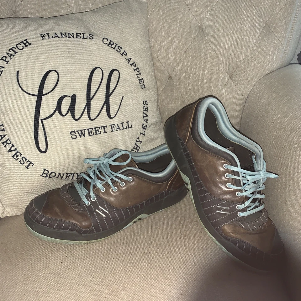 Sapato de skate Reebok couro marrom mais raro. Masculino tamanho 12. Forro azul RB 612 - Imagem 2 de 4