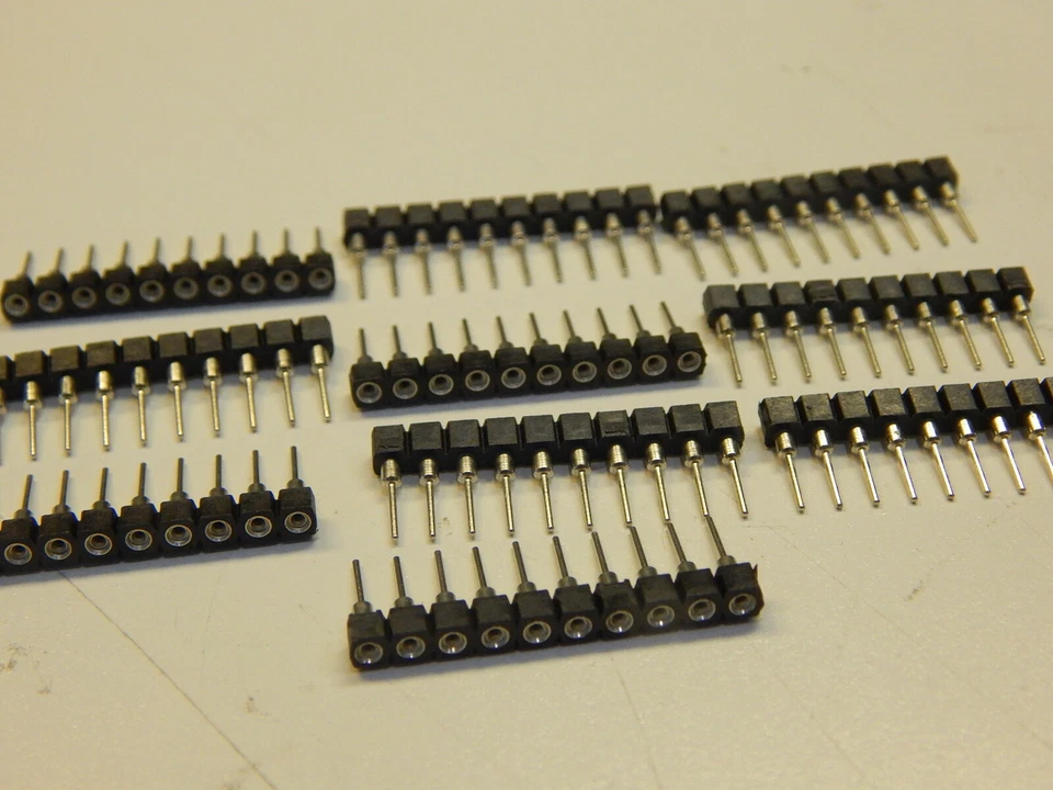 THOMAS & BETTS T&B 510-AG42D-10 10 PIN SIP MACHINE PIN SOCKETS - LOT OF 10 SOCKETS