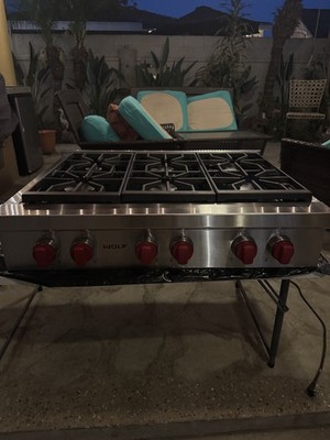 Wolf Stainless Steel 36 Inch Natural Gas Cooktop SRT366 Used/Fully Functional