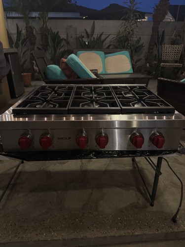 Wolf Stainless Steel 36 Inch Natural Gas Cooktop SRT366 Used/Fully Functional