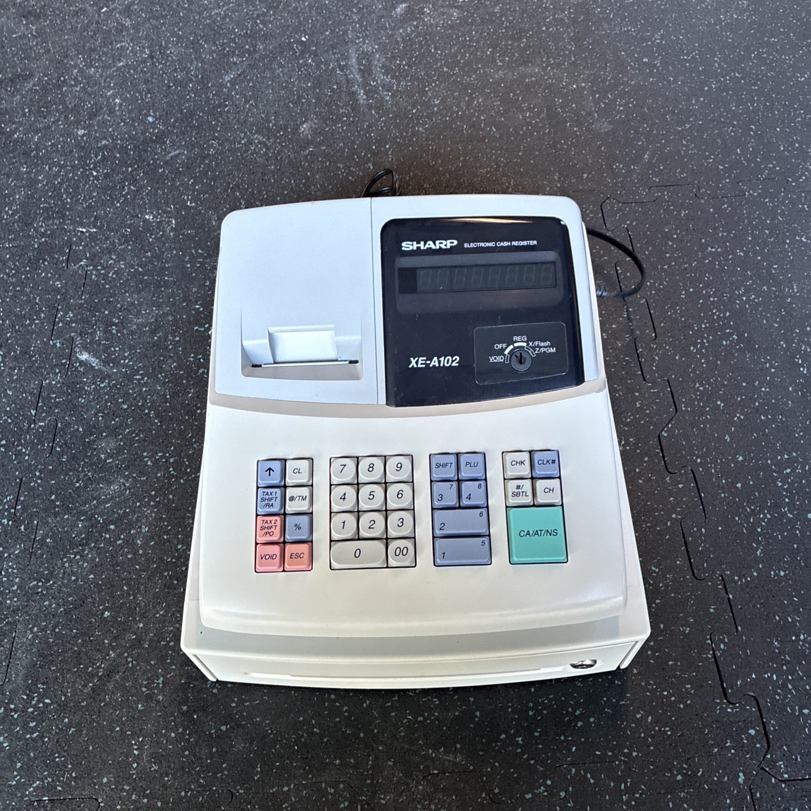 Sharp XE-A102 Electronic Cash Register Works Great w/ Key (no cash register key)