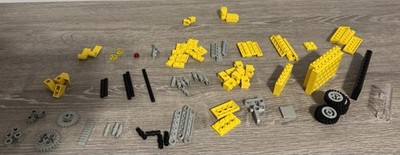 Lego 8020 Technic Universal Building Set - Complete - No instructions or box