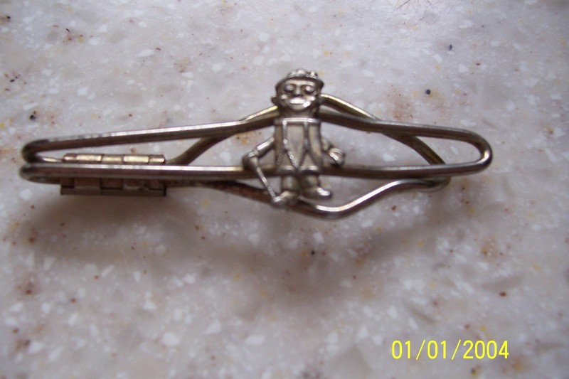 VINTAGE TIE PIN UNIQUE COLLECTIBLE BLENDED WHISKEY 85 PR 75% SPIRITS CALVERT NYC