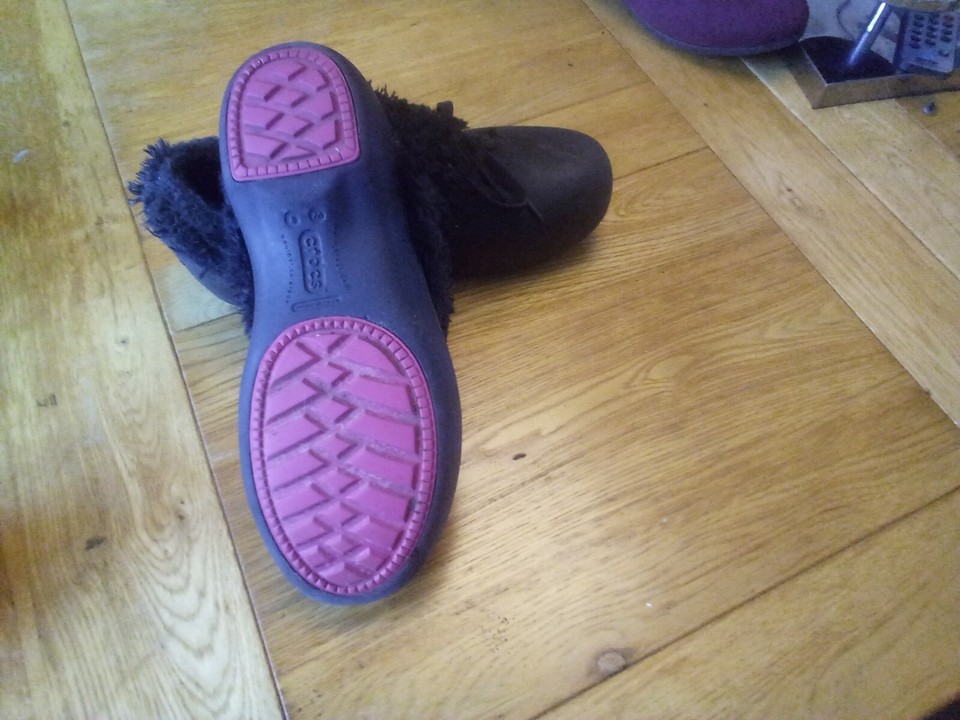 Crocs ladies winter fur lined Crocs black size 6 hardly worn eBay