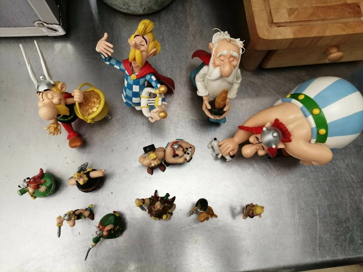 Decoration Theme Asterix Et Obelix figurine asterix Obelix 4 personnages principaux et 8 autres resine et platre de | eBay