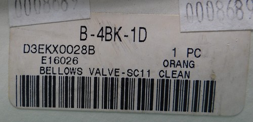 Swagelok B-4BK-1D Brass Bellows Sealed Valve Gasketed PCTFE Stem Tip 1/4" Tube - Picture 2 of 5