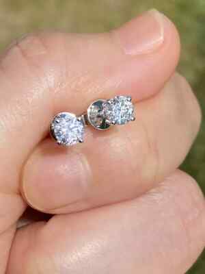 14K Weißgold 0,56ctw 100% Diamant Solitär Ohrstecker Schraubverschluss
