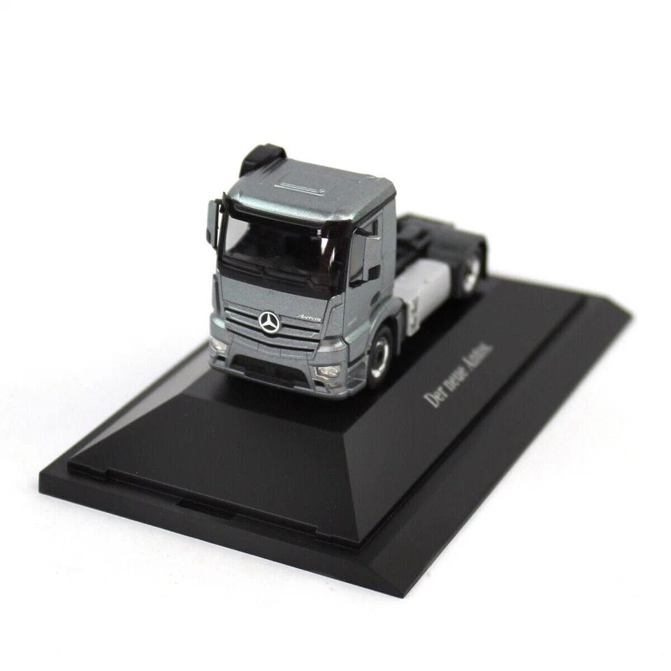 RARO CAMIÓN MERCEDES ANTOS 1845 4x2 ANDORIT GRIS 1:87 HERPA (MODELO DE DISTRIBUIDOR) Foto 2 de 4