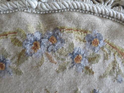 Aubusson viktorianisches Blumenmuster OVAL Petit Point Nadelkissen neu ohne Etikett Rosen - Bild 4 von 15