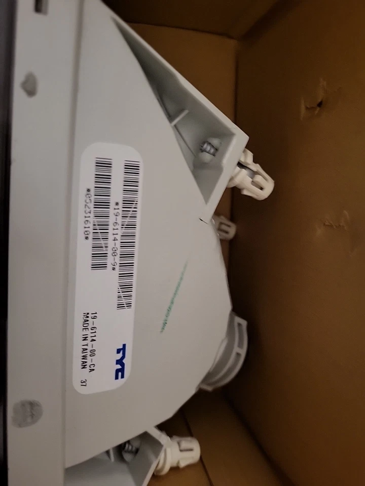 Fog Light Assembly-CAPA Certified TYC 19-6114-00-9 - Image 4 of 4