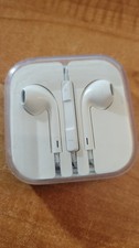 NEW Authentic Apple Wired iPhone iPad IPod Ear Buds - 3.5mm