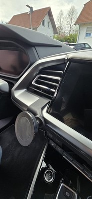 RS-Mount,fahrzeugspezifischer Handyhalter passend für Audi Q4 etron ab Bj. 21