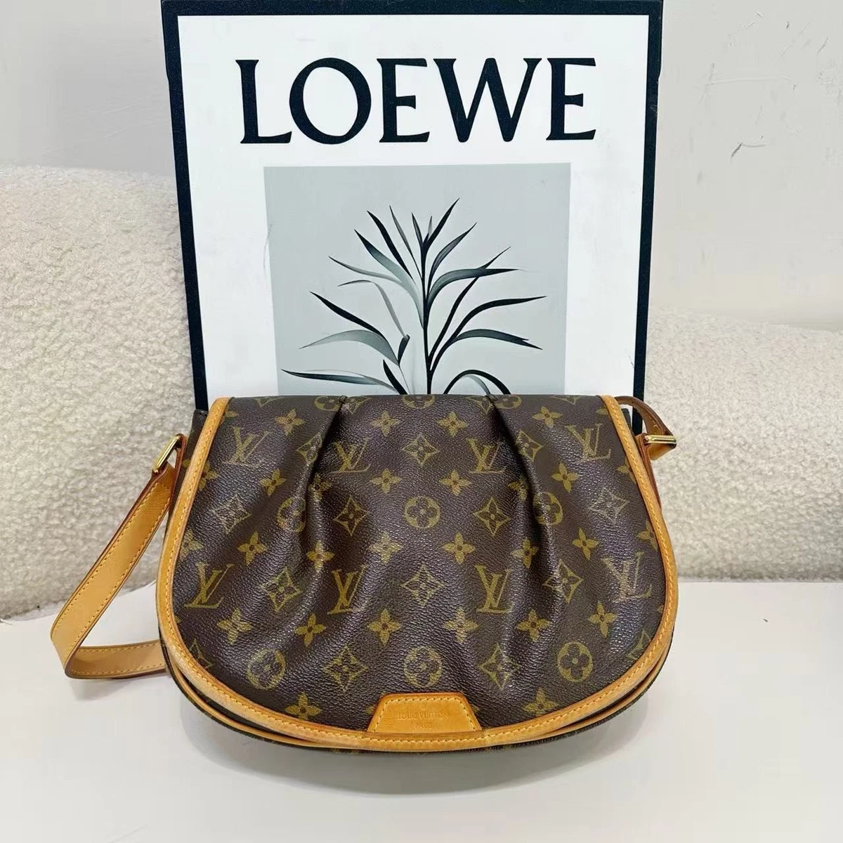 Louis Vuitton Messenger Bags Magnetic Bags & Handbags for Women