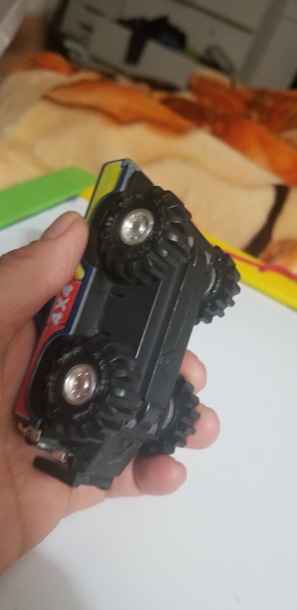 VINTAGE ARCO MADE IN HONG KONG CHEVY 4 X 4 DIE CAST TOY