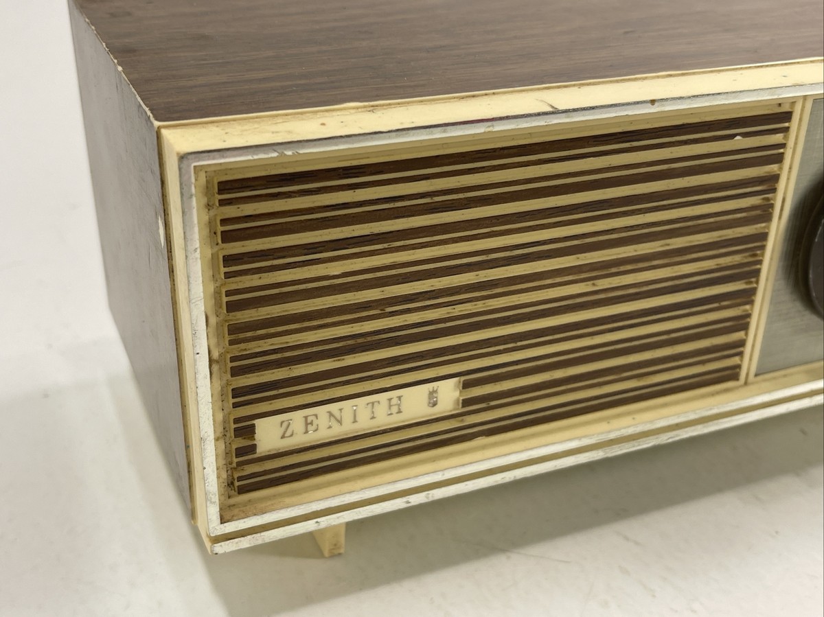 Vintage Zenith Solid State Radio Receiver Wood Grain12 Amp 11.5x3
