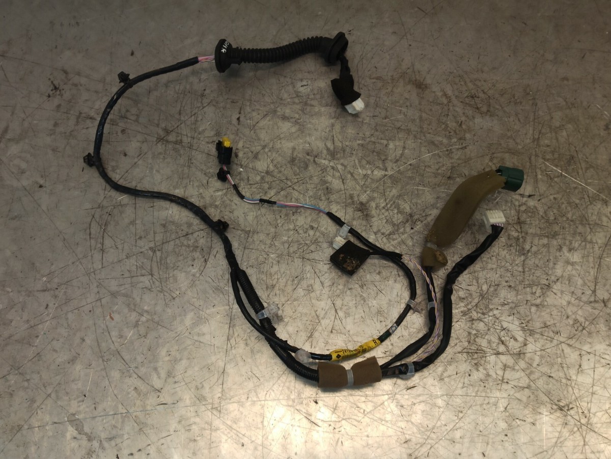 ell　〜6/4まで Nissan X Trail 2017-2020 Door Wiring Loom Driver Side Rear O/S/R