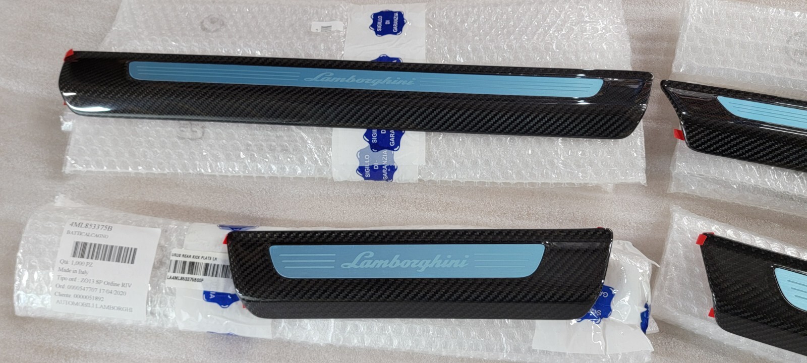 LAMBORGHINI URUS CARBON FIBER DOOR STEP KICK PLATES SCUFF PLATE SET OEM NEW!