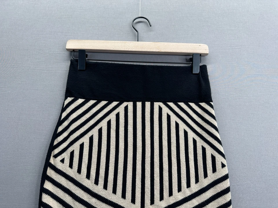 Falda lápiz negra Derek Heart para mujer midi a rayas talla M " Foto 4 de 4