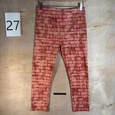 Athleta Elation Printed Capri Leggings Women’s Medium 26x22 Coral Pink Camo