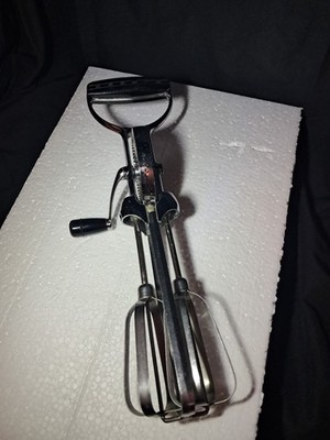 Vintage Flint Ekco Best Manual Hand Mixer Egg Beater Stainless Steel