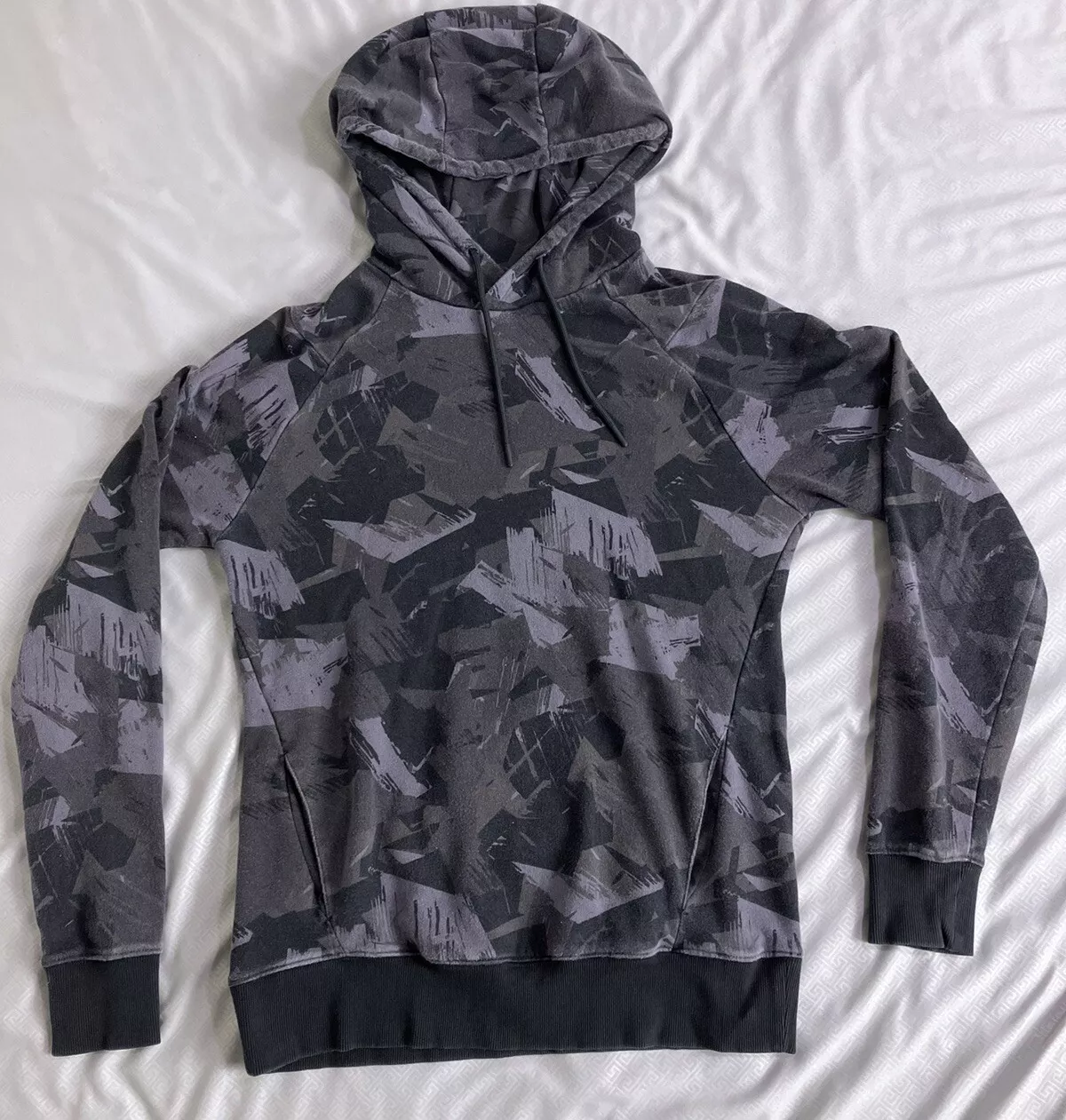 gymshark pullover lightweight aop paint camo hoodie