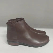 Walking Cradles Ezra Bootie Brown Womens Size 7.5 Medium