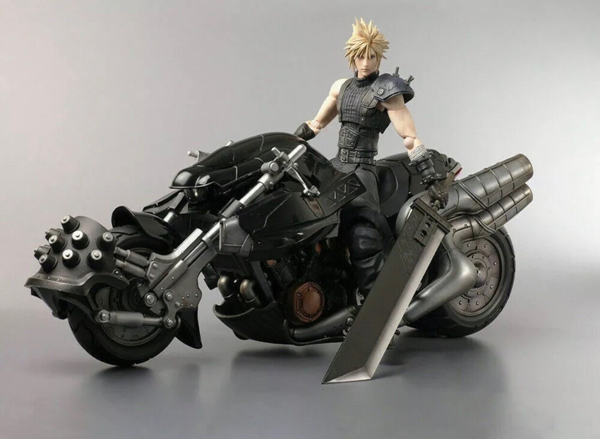Final Fantasy VII Remake 1st Class PLAY ARTS Kai Cloud Strife