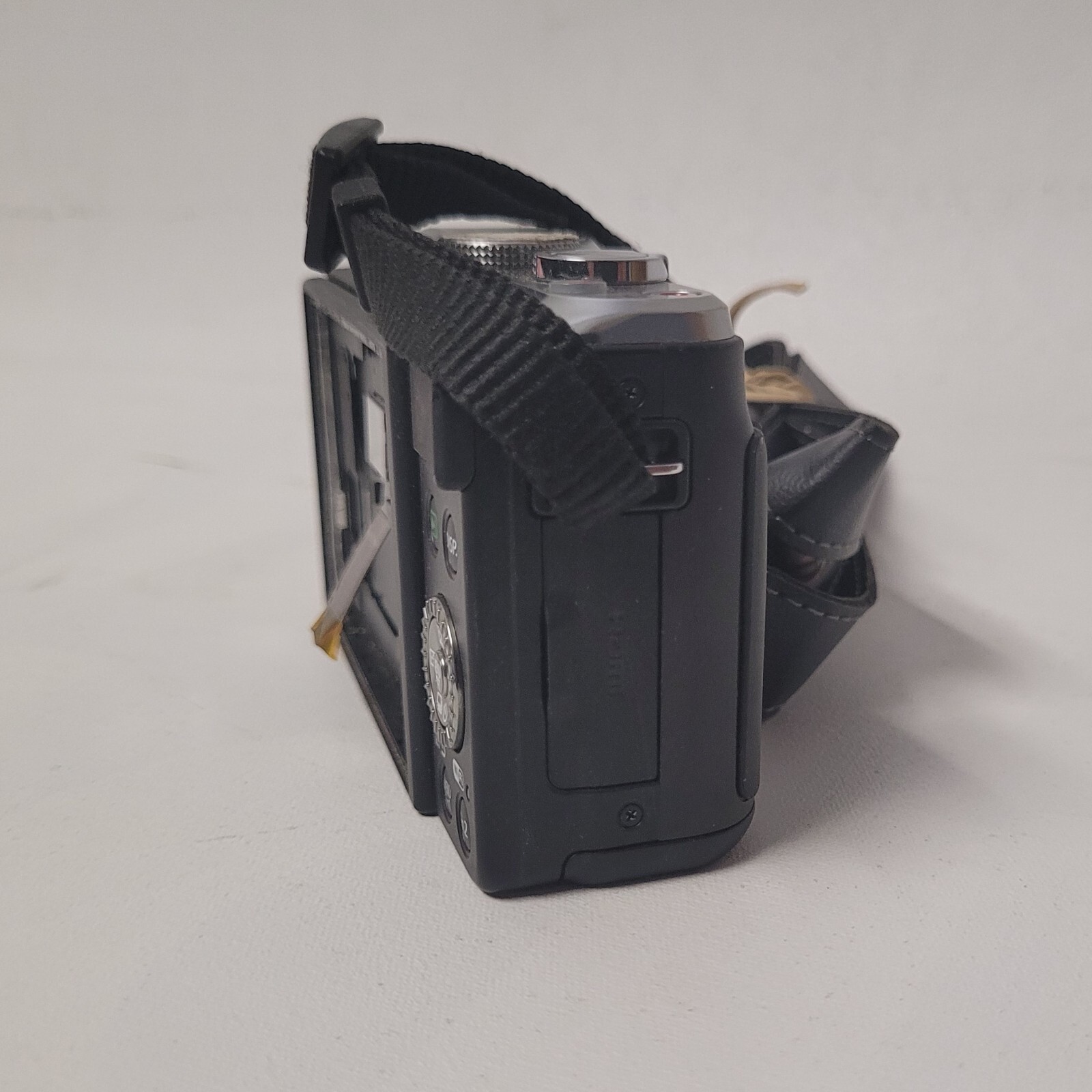 Panasonic Lumix DMCGF6 Digital Camera 16.1MP For Parts, Salvage