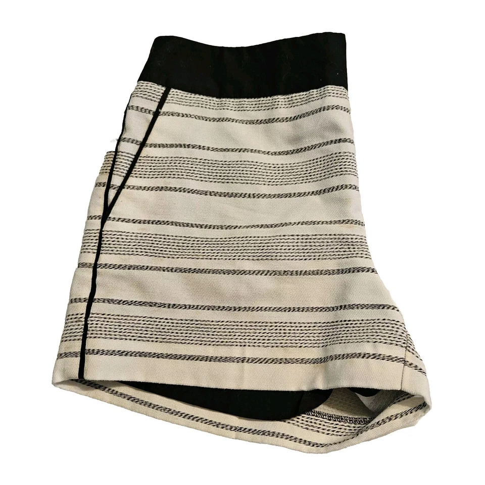 Pantalones Cortos Chinos EXPRESS Lino Algodón Lateral Botón Rayas Talla 6/4" Entrepierna  Foto 2 de 4