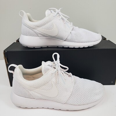 nike roshe run all white