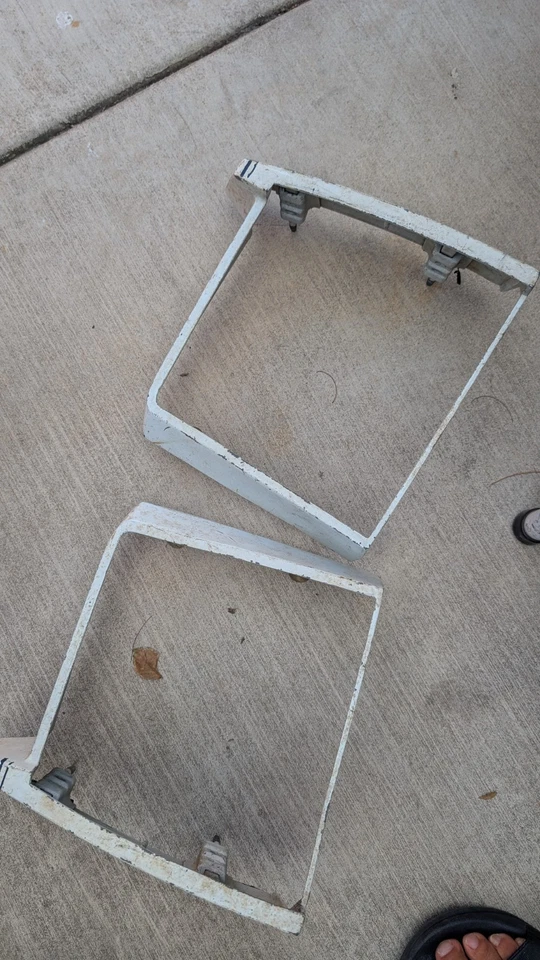 Pontiac Grand Prix 1979 y extensiones de panel de cuarto 1978 Foto 2 de 3