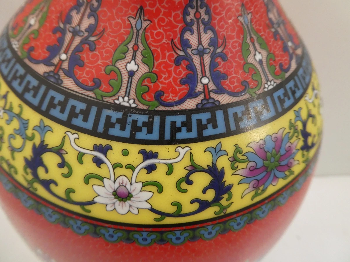 CHINESE RED PAINTED POTTERY CERAMIC VASE XINYUXUAN JINGDEZHEN XINYU TAOCI