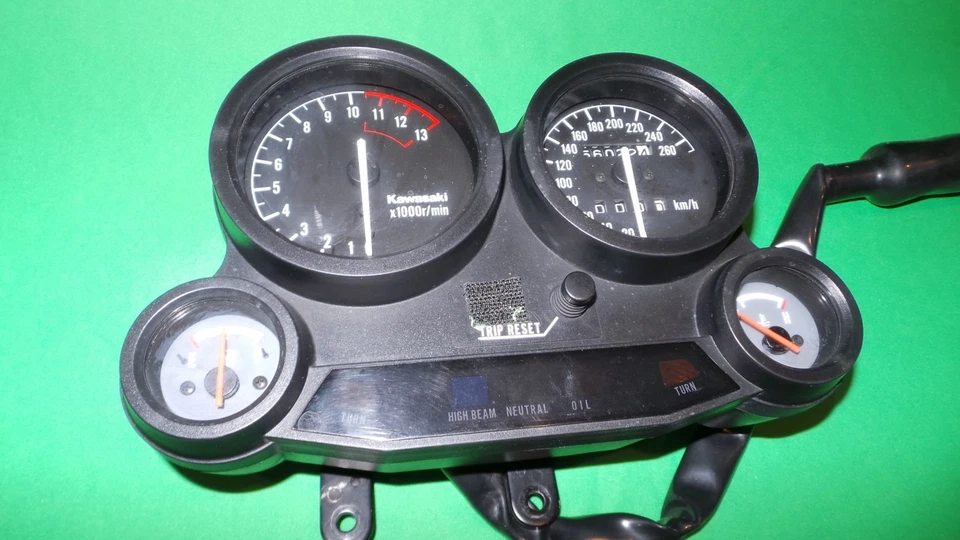 KAWASAKI GPZ 900 R NINJA 1985 INSTRUMENTOS RELOJES MEDIDORES EN MUY BUEN ESTADO Foto 3 de 4