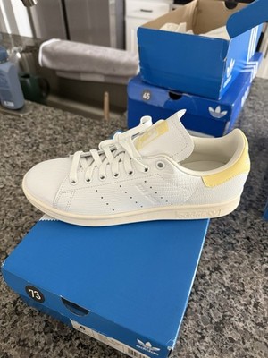 adidas Stan Smith Womens Low Top Solid White Yellow New in Box (8.5W/7.5M)