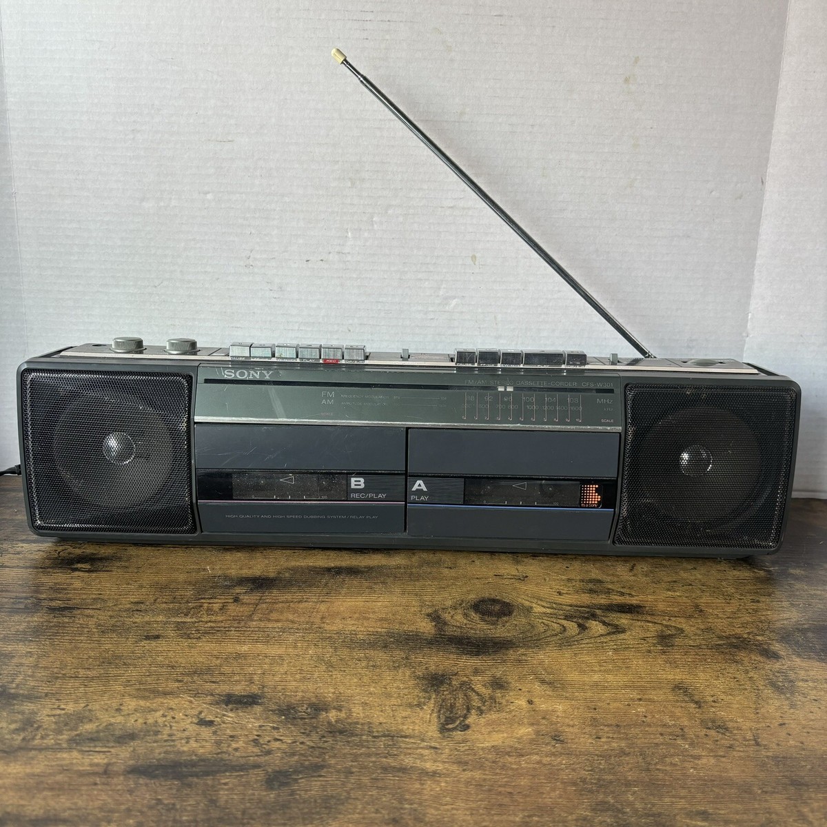 Sony CFS-W301 Sound Rider Dual Cassette Recorder AM-FM