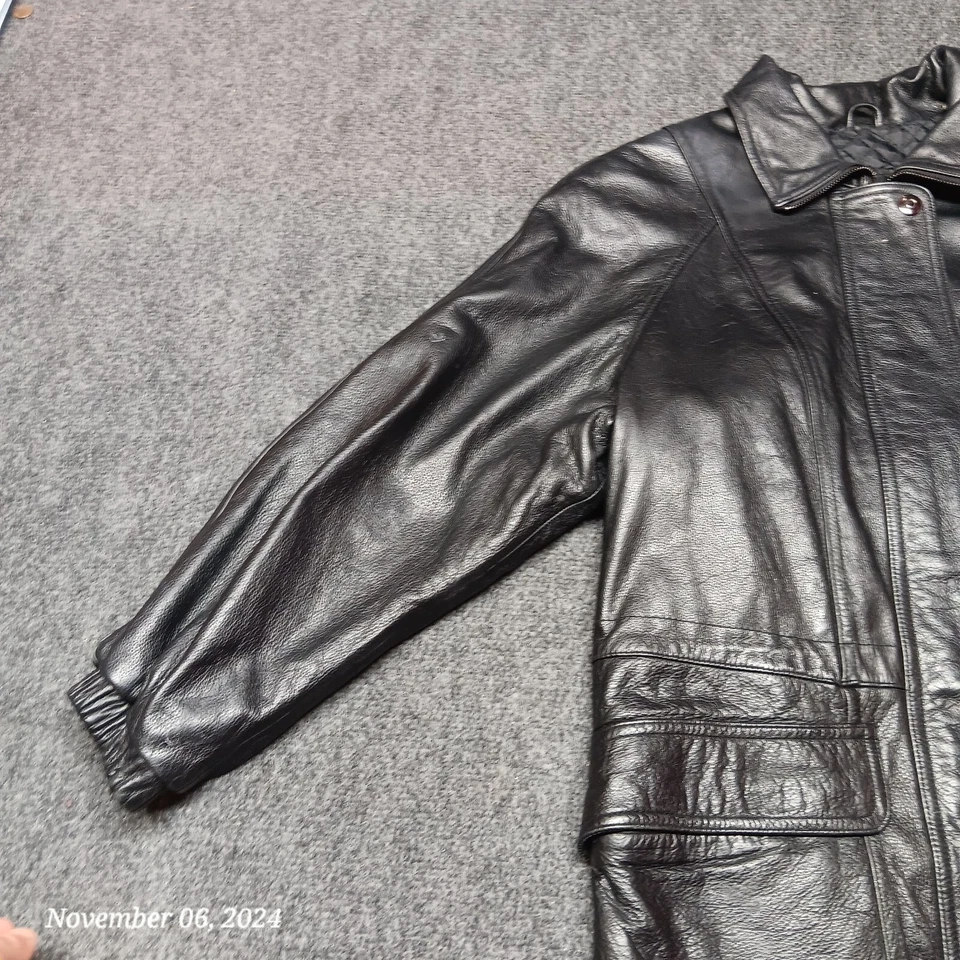 Chaqueta de cuero Winlit New York para mujer pequeña negra forro acolchado de longitud media Foto 2 de 4