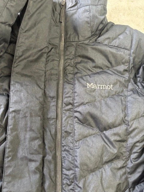 Chaqueta larga acolchada Marmot 700 para mujer (carbón S) nueva sin etiquetas Foto 4 de 4