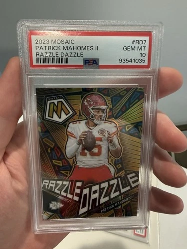2023 Panini Mosaic Patrick Mahomes II Prizm Razzle Dazzle PSA 10 GM Chiefs #RD7