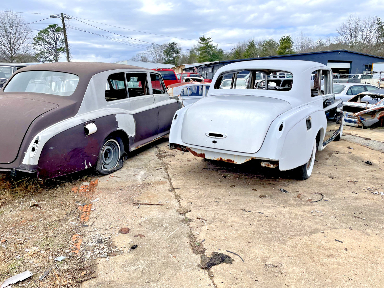 ROLLS ROYCE WRAITH PHANTOM BENTLEY DOOR CHECK. WORLDS LARGEST 1946-65 INVENTORY