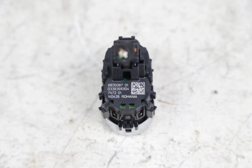 17-22 BMW 530 540 G30 DASH LEFT START STOP IGNITION SWITCH BUTTON 6835087 - Image 4 of 4