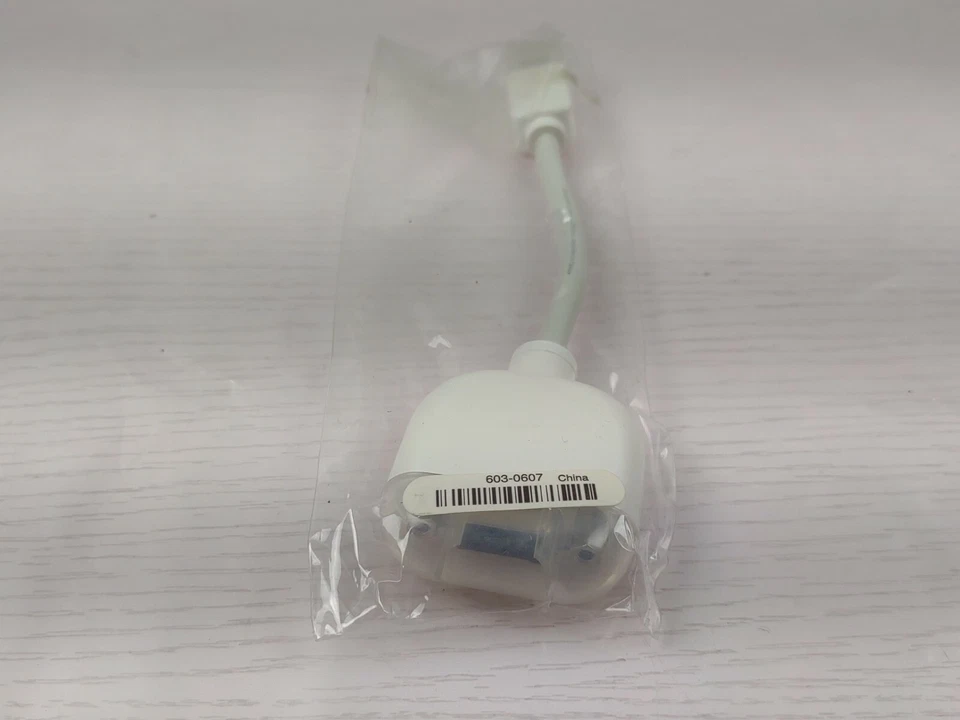 Mini VGA Port to VGA Adapter for Apple iBook eMac Powerbook Display 603-0607 - Image 2 of 4