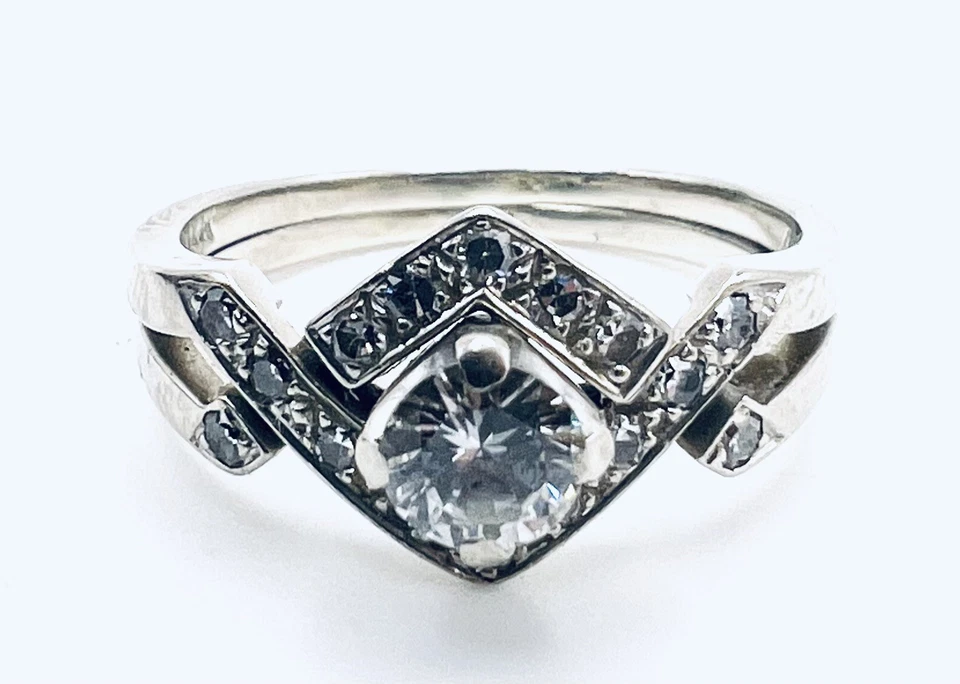 Anillo de compromiso y alianza de boda vintage de diamantes de 0,50 quilates de oro blanco macizo de 14 k Foto 4 de 4