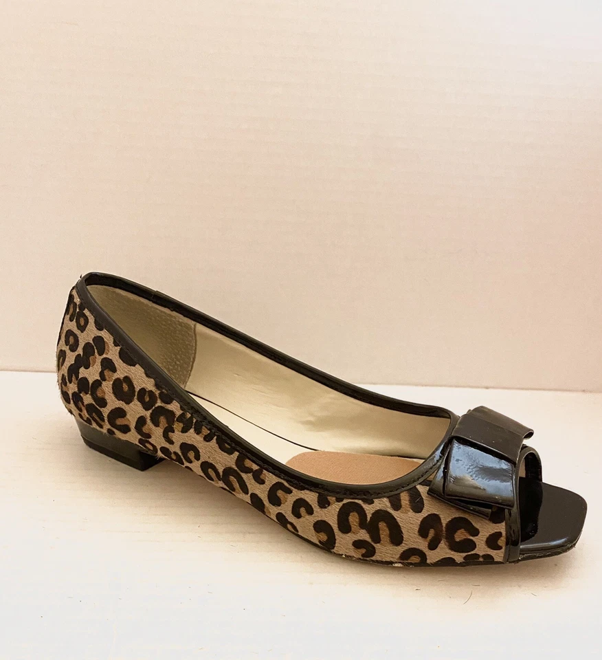 Sapatos femininos salto baixo cabelo de pônei couro leopardo Steve Madden biqueira aberta 10 M - Imagem 3 de 4