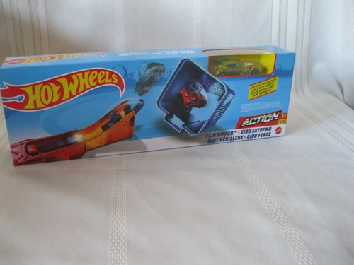 New Mattel Hot Wheels Flip Ripper Stunt Action Set with 1 Vehicle