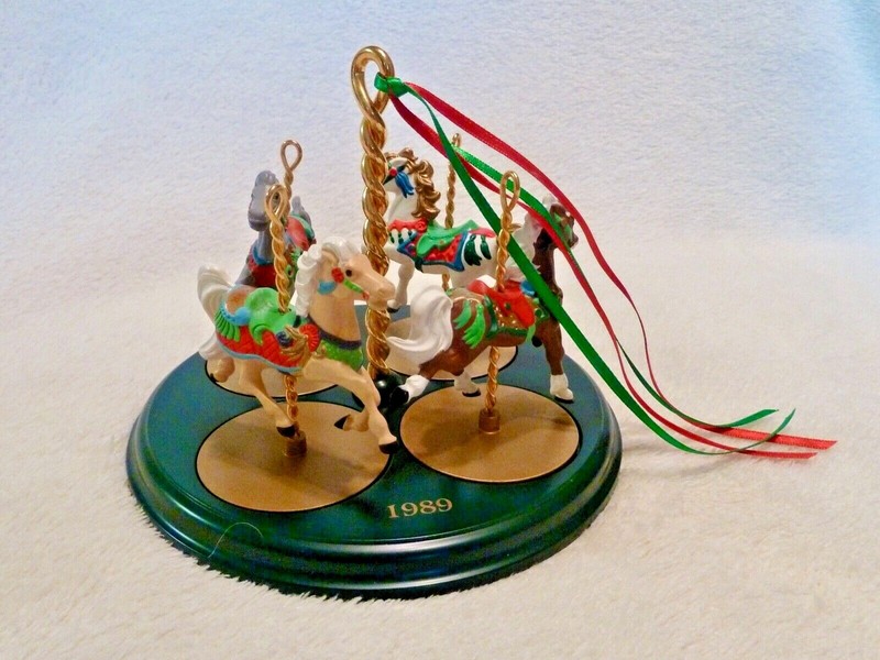 Hallmark Carousel with four Horses, Vintage 1989, Fun Decor