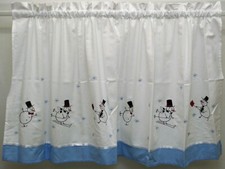 Downhill Snowmen Embroidered Tier Pair 56Wx24L Cafe Curtain White Blue Snowman