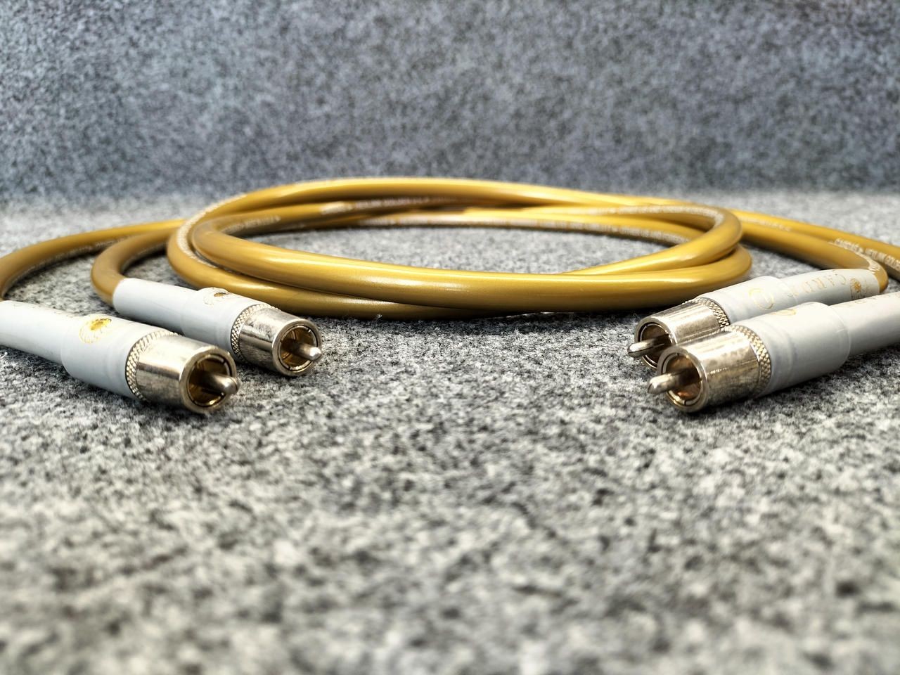 CARDAS RCA Line Cable HEXLINK GOLDEN 5c 1.5m X 2 Used