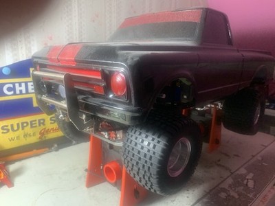 1/8 scale Build  toyan nitro 2 cylinder 4x4 truck  Bruiser Chassis. Trades? B/O