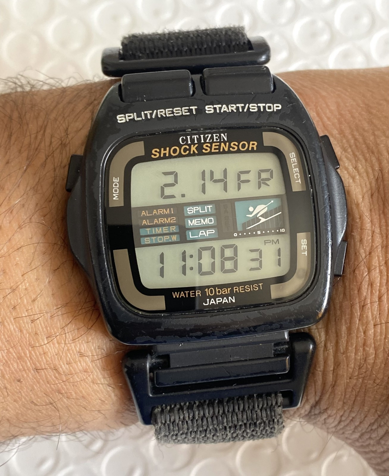 VINTAGE CITIZEN Digital WATCH Citizen Shock Sensor D131-312945