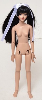 Tonner MINI MOOD 9'' BJD DOLL with Clothes & Bag (LA)
